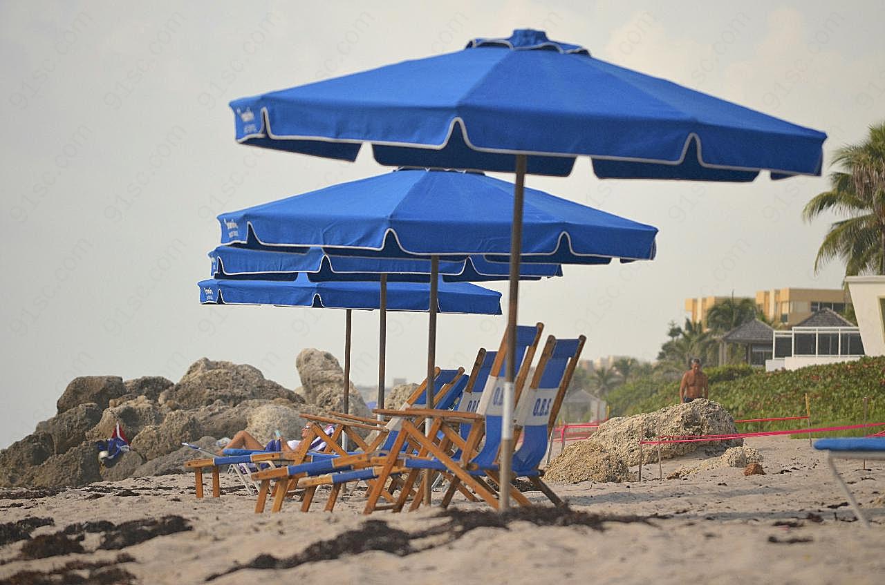 沙滩椅海滩伞图片生活用品