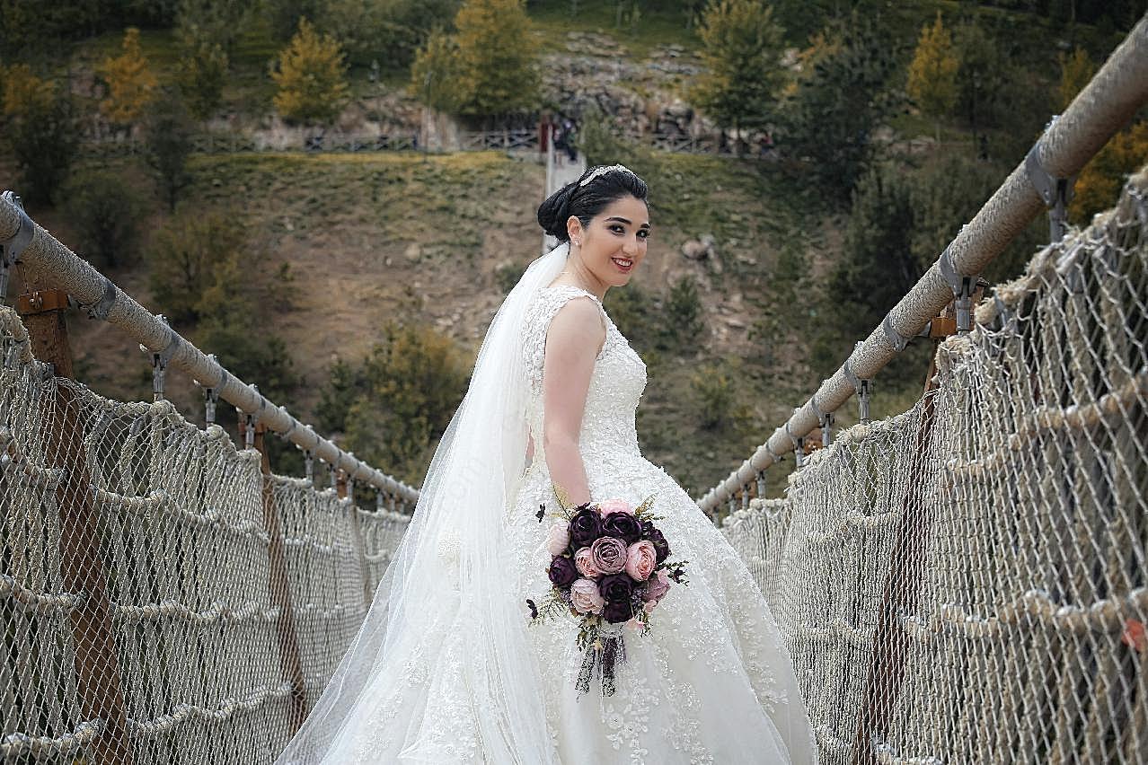 美女吊桥婚纱摄影图片婚纱图片