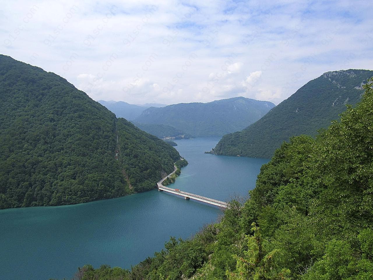 山水湖泊旅游景观图片自然