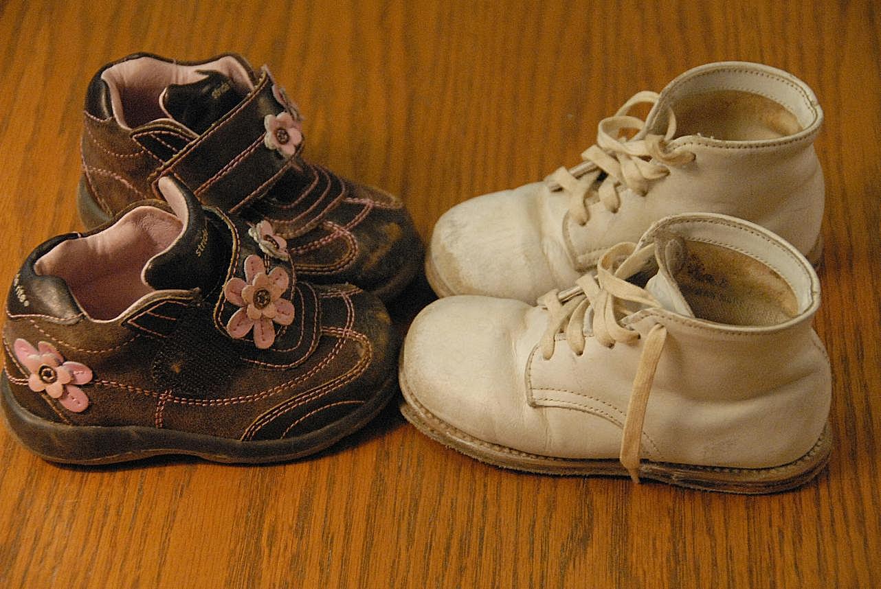 婴儿小布鞋图片生活