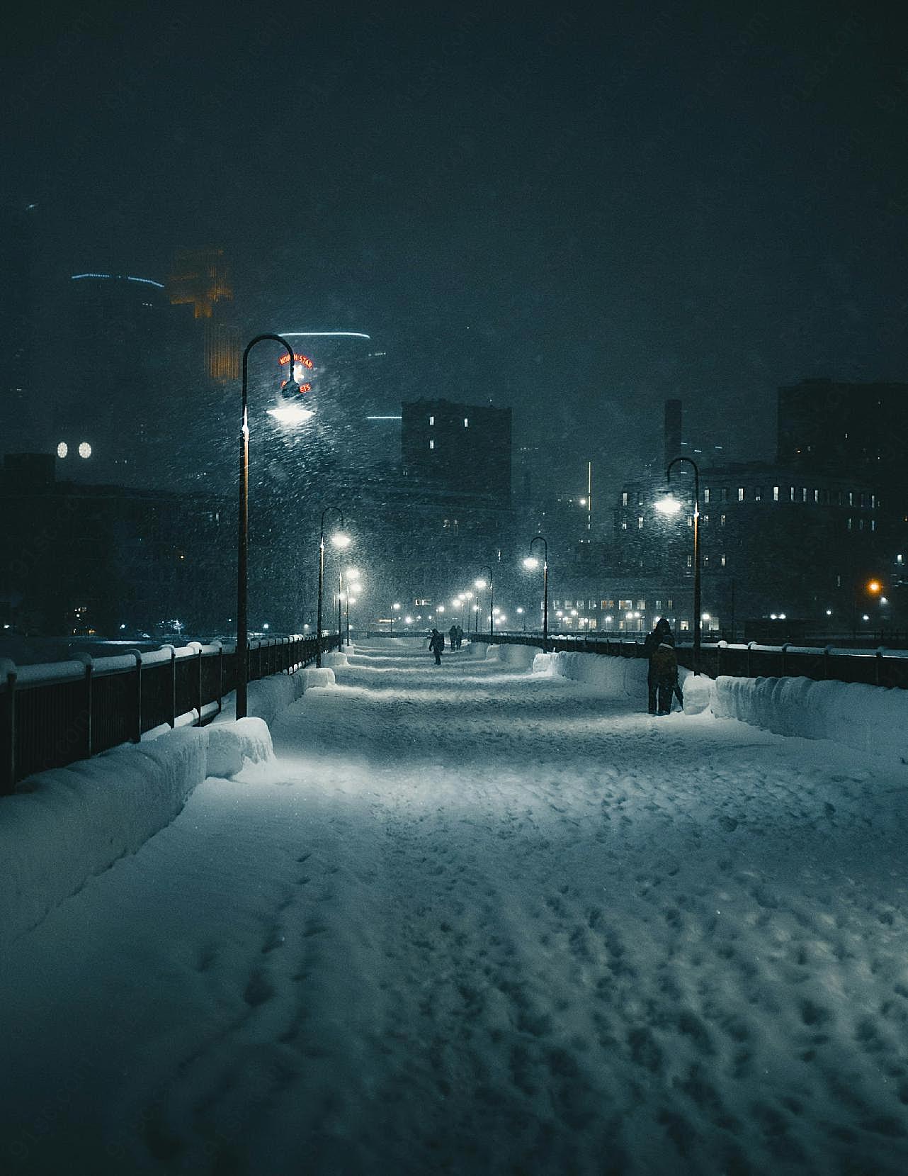 冬季街道唯美夜景图片建筑