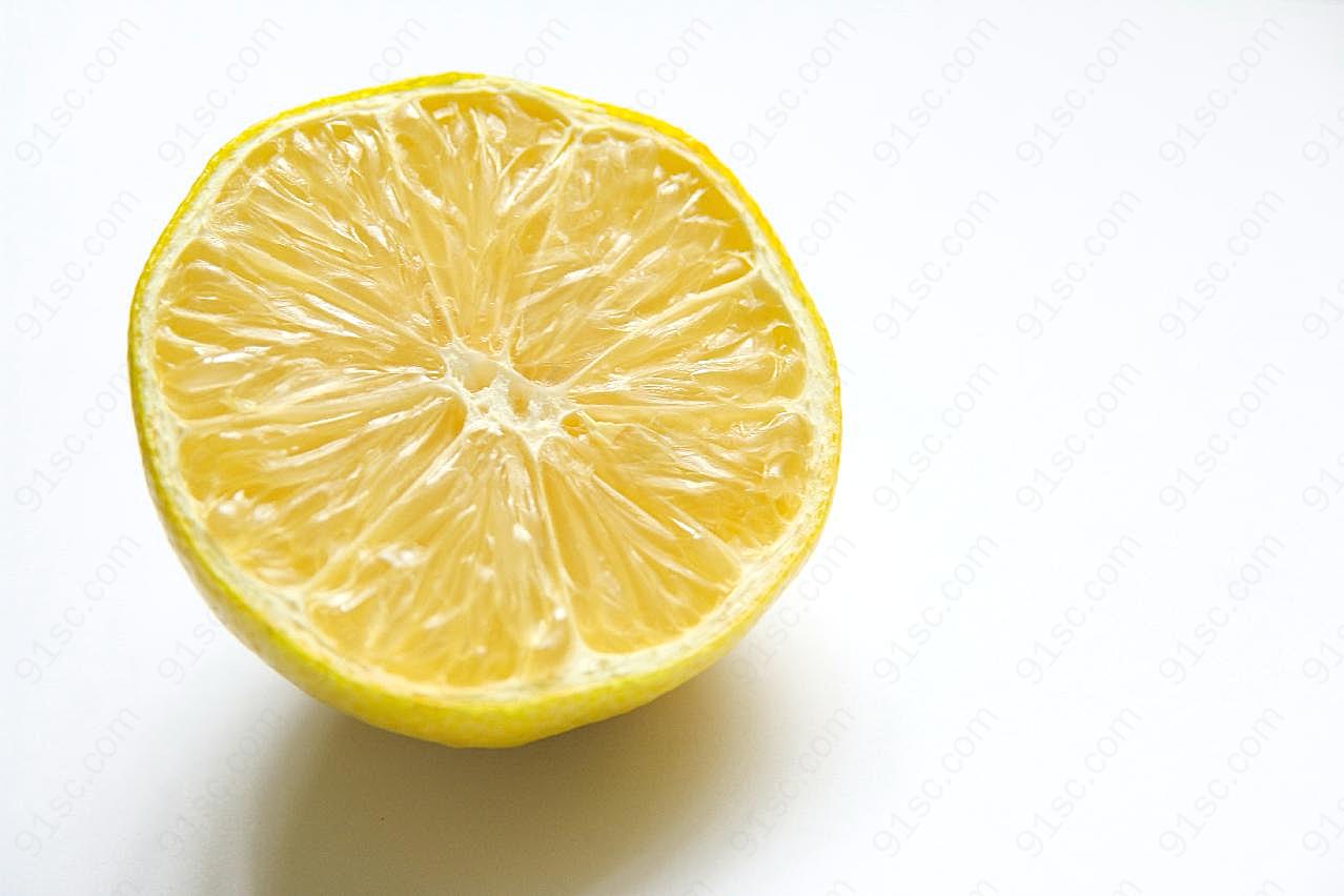 半个柠檬图片水果