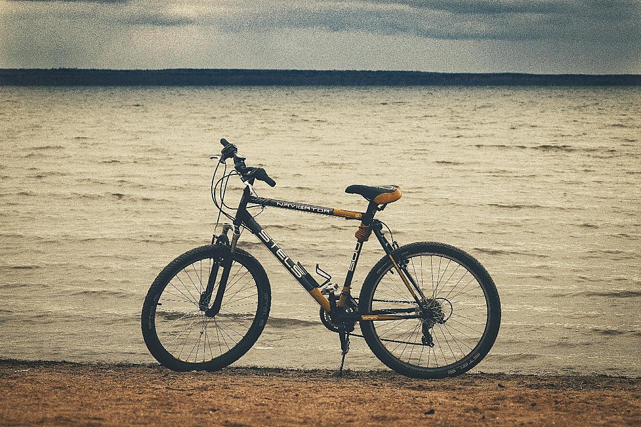 海边自行车图片高清