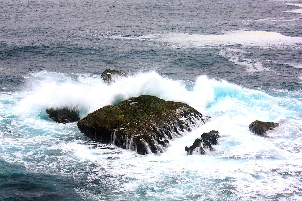 海洋海浪击石图片摄影