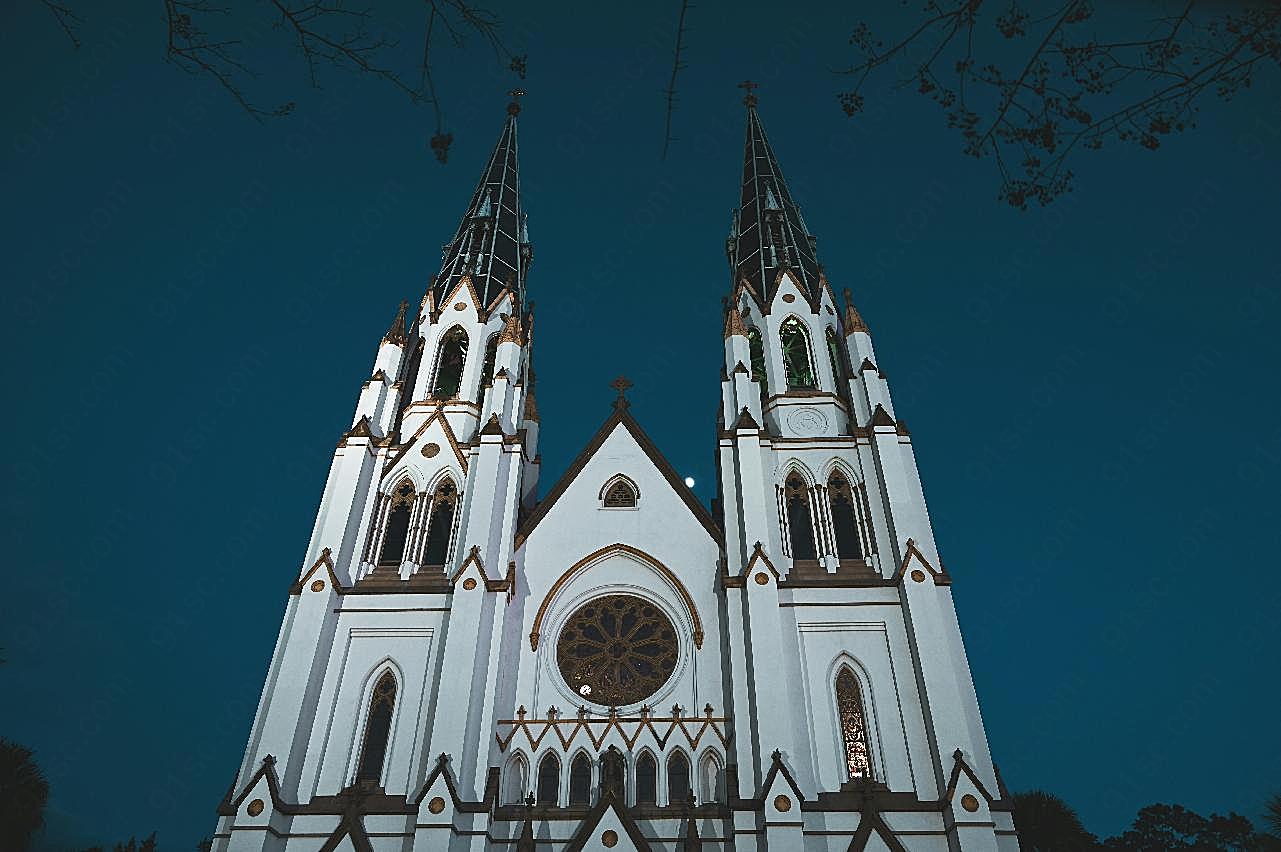 尖塔古式教堂建筑图片特色建筑