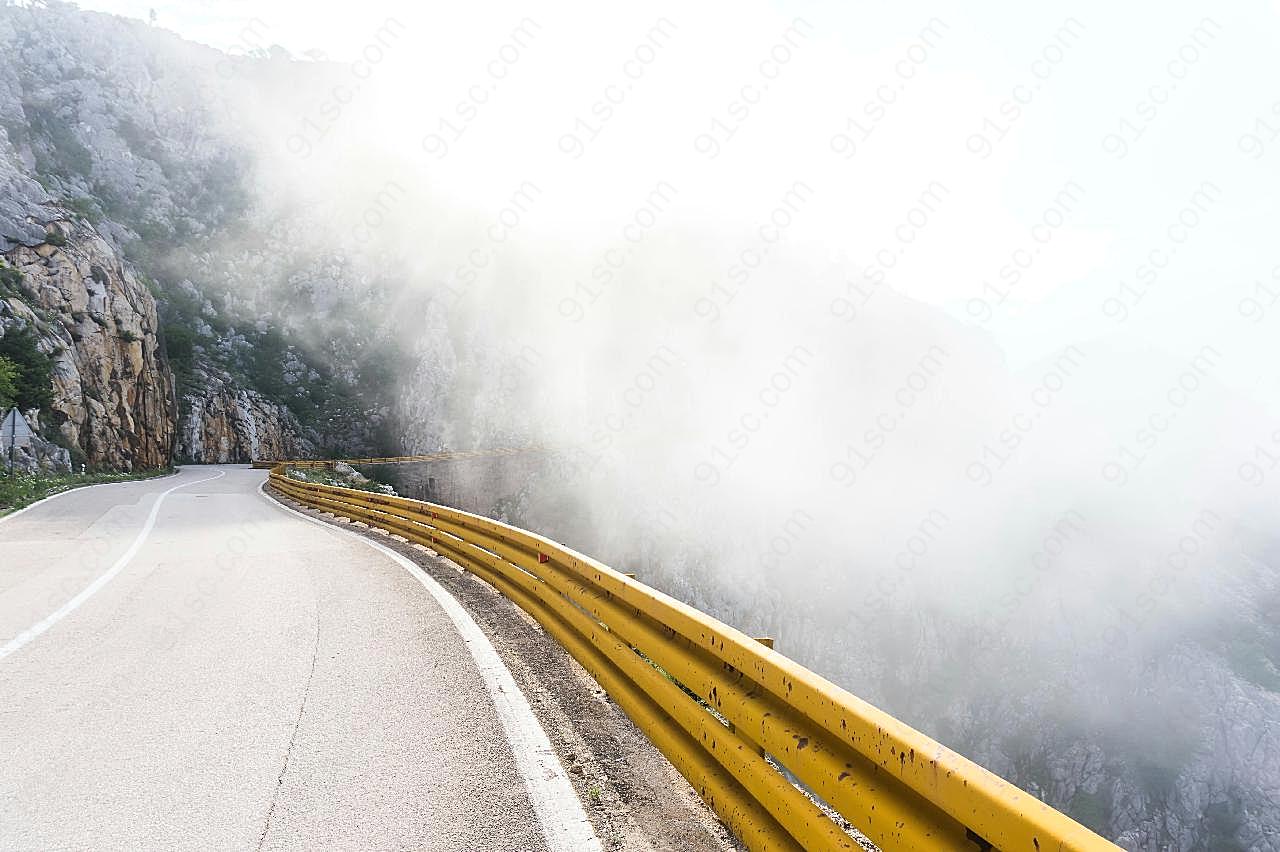 雾天图片运输交通