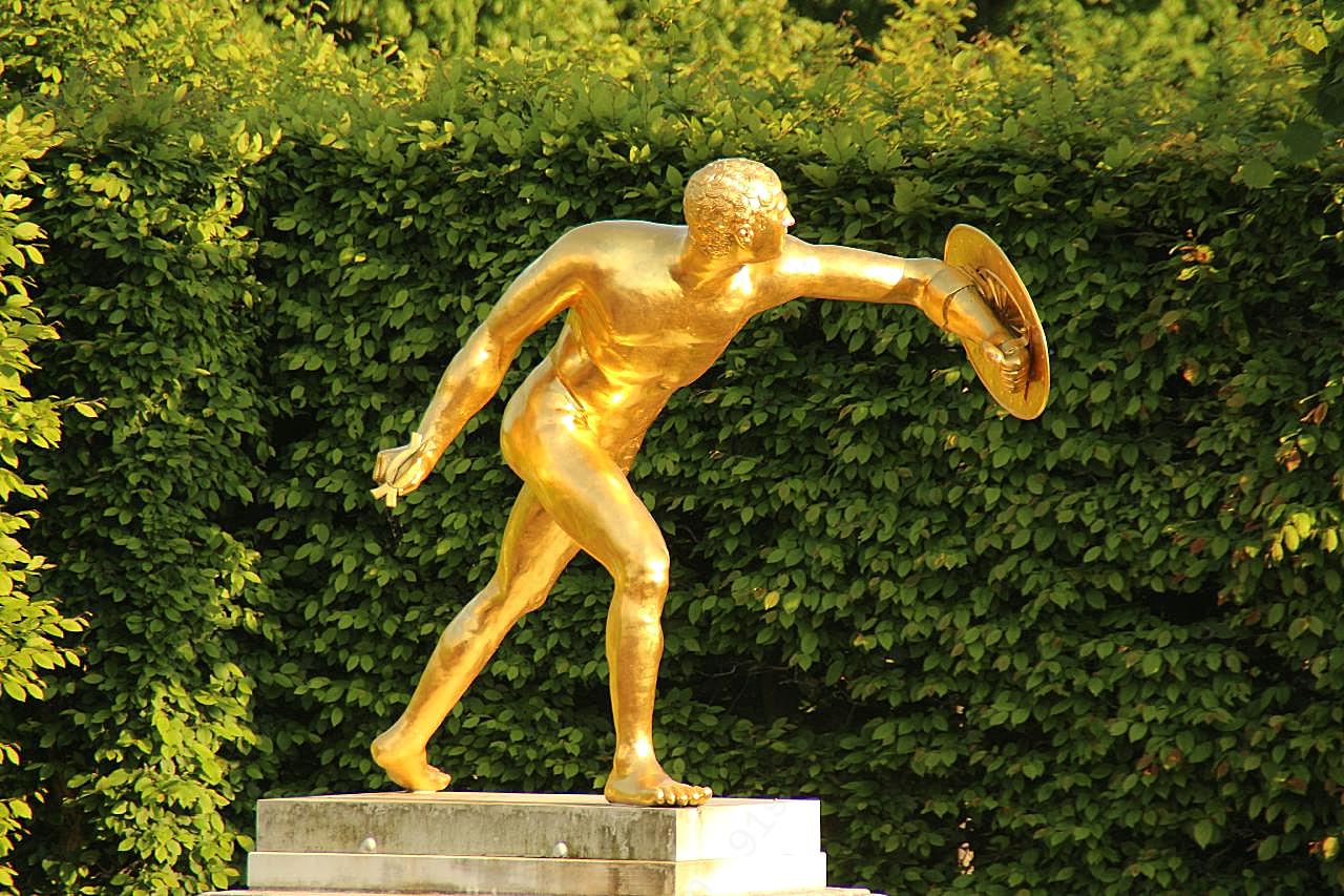 花园金色雕塑图片高清摄影