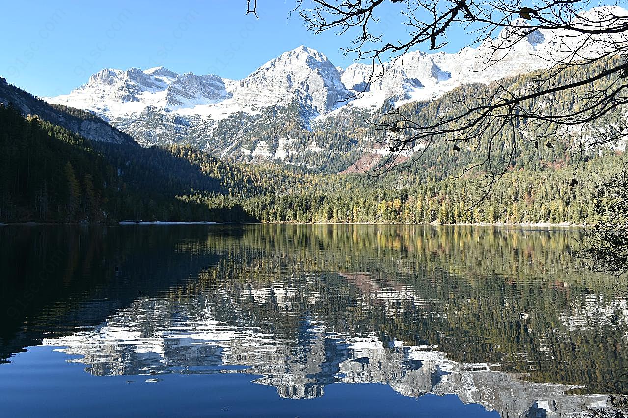 雪山湖泊景观图片摄影高清