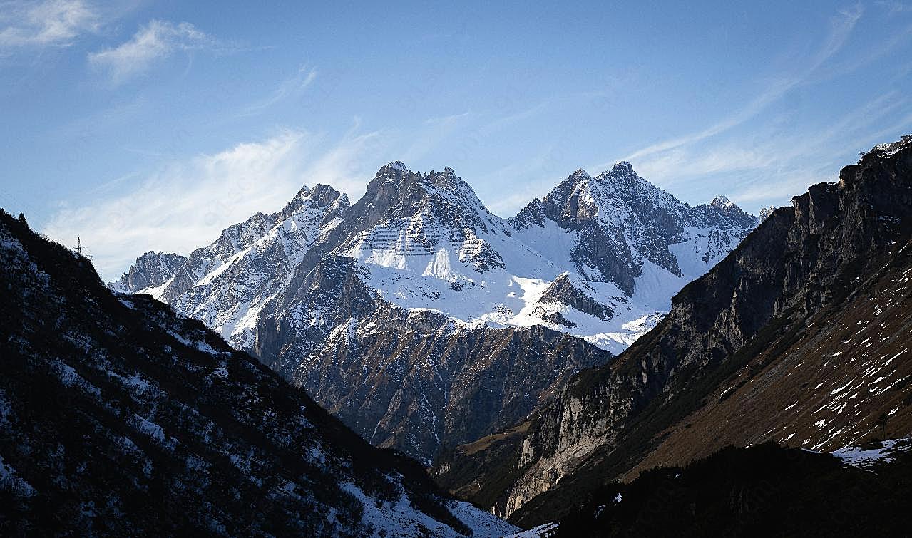 阿尔卑斯雪山山顶图片高清景观