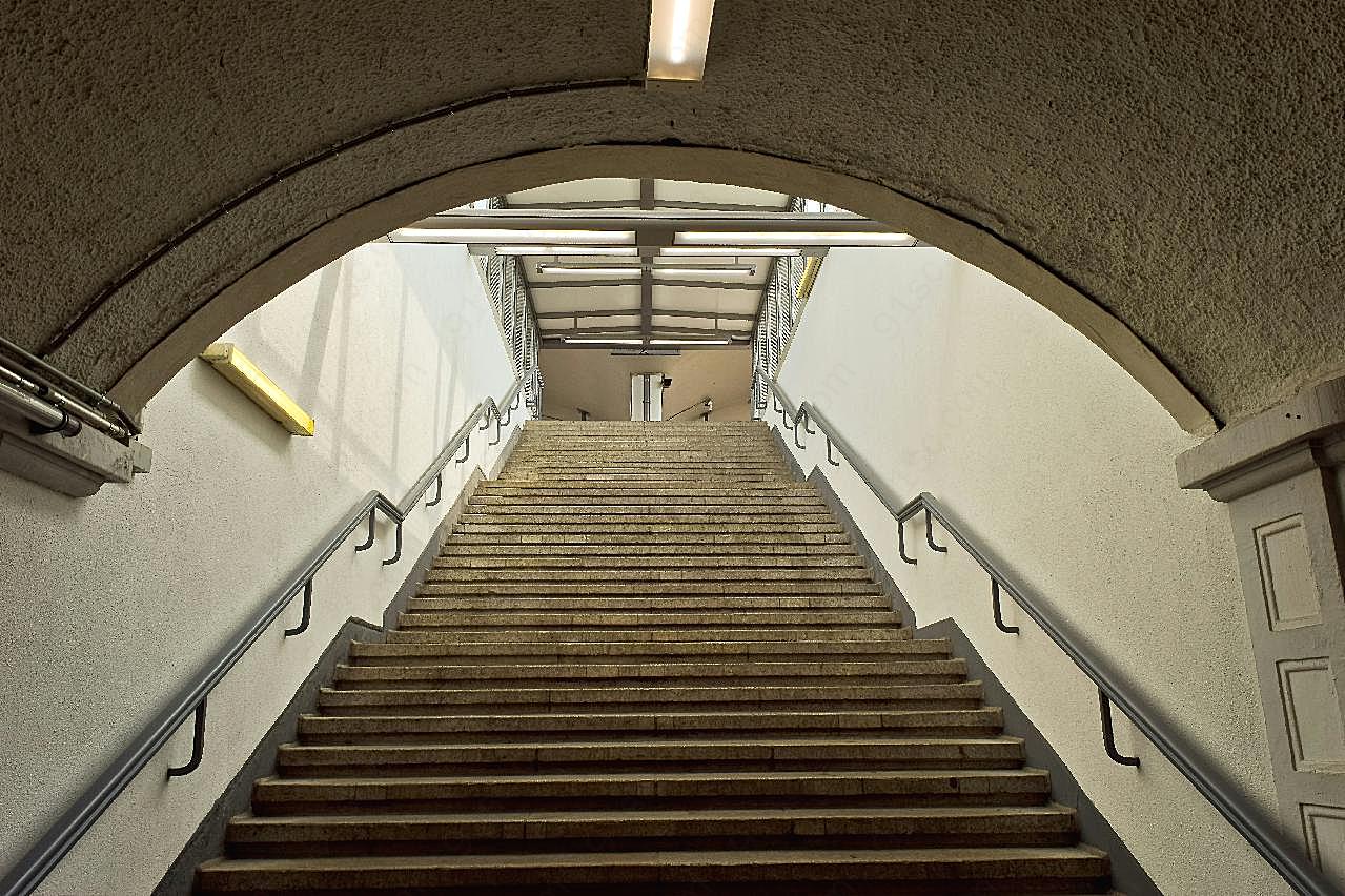 地铁楼梯图片现代建筑