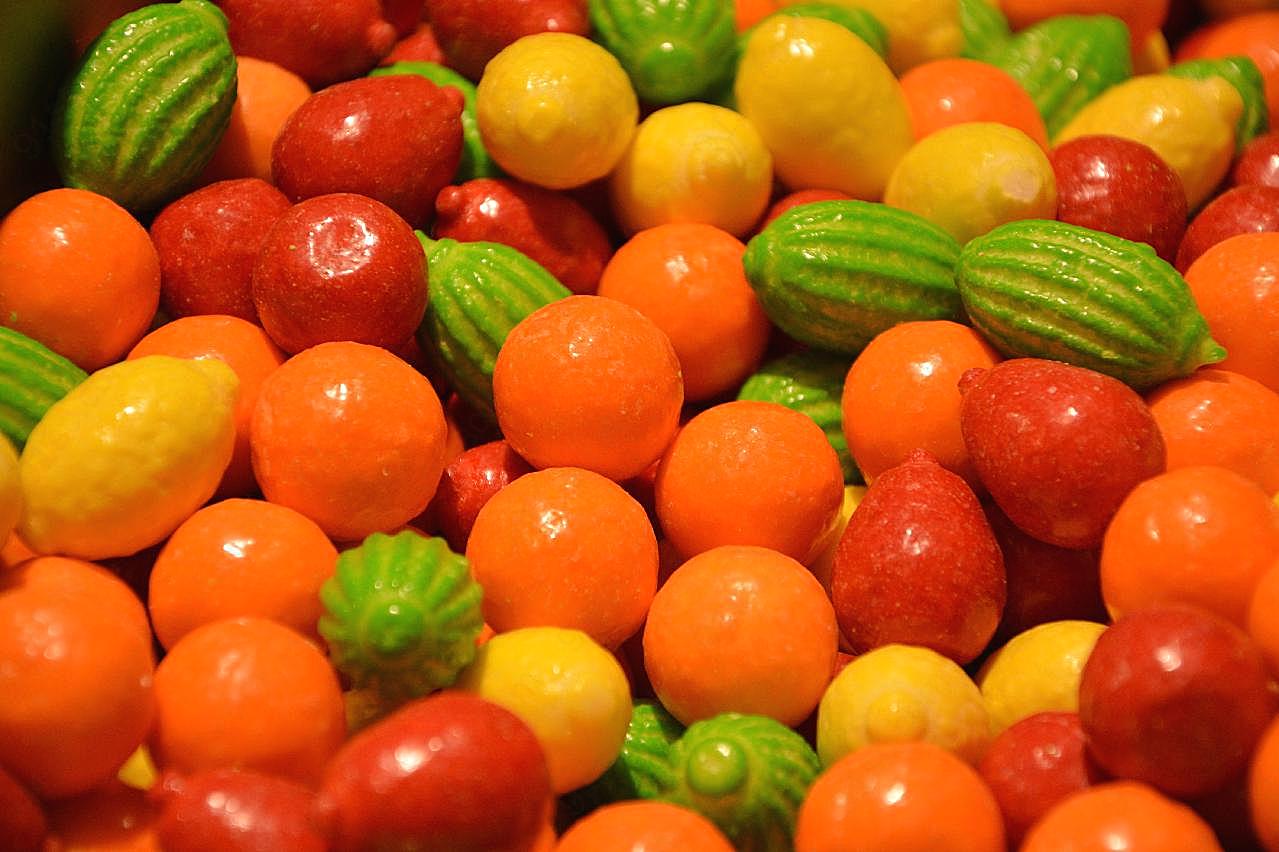水果形状的彩色糖果图片摄影美食