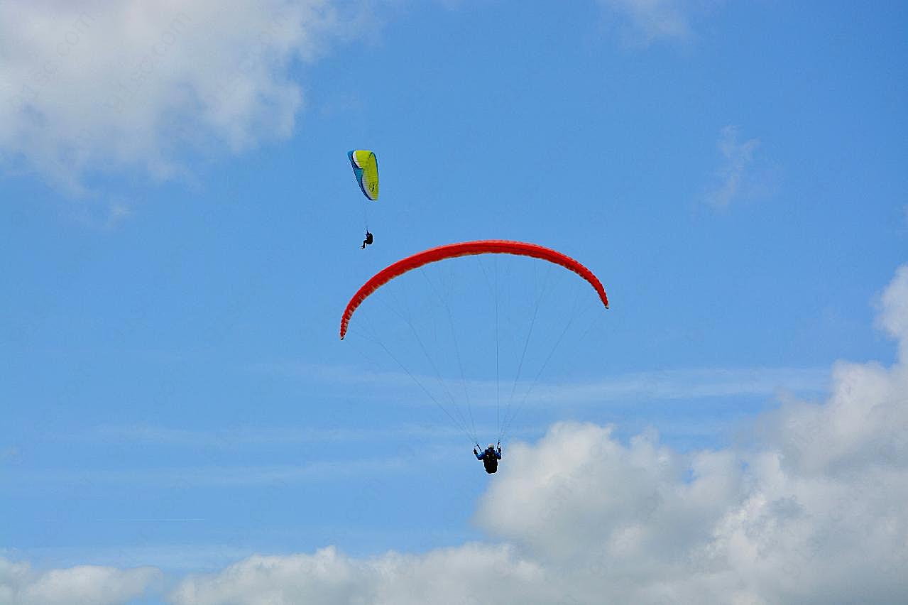 户外滑翔伞降落图片户外运动