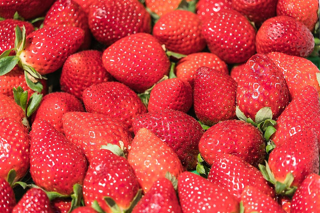 高清新鲜草莓图片生物摄影