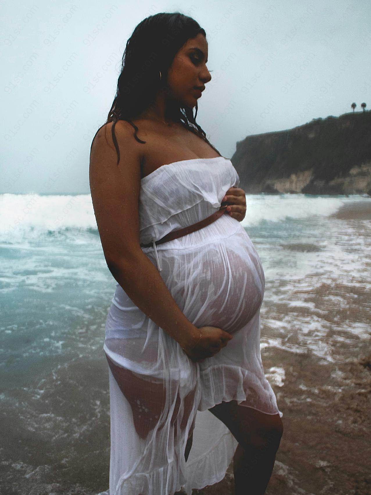 海边孕妇照图片摄影人物