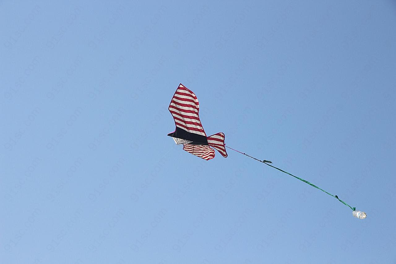 自由飞行的风筝图片高清
