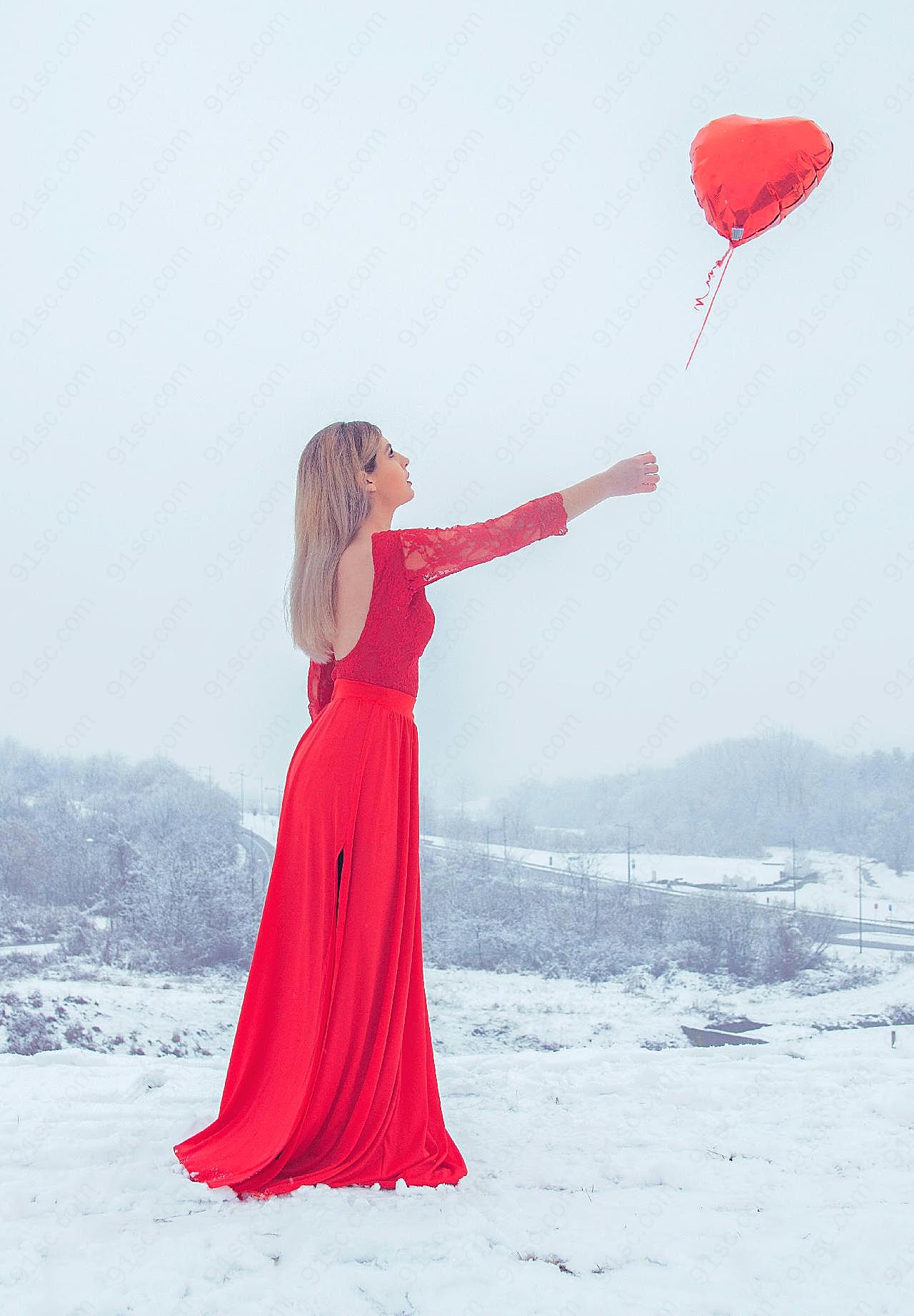 冬季红裙美女唯美图片摄影高清