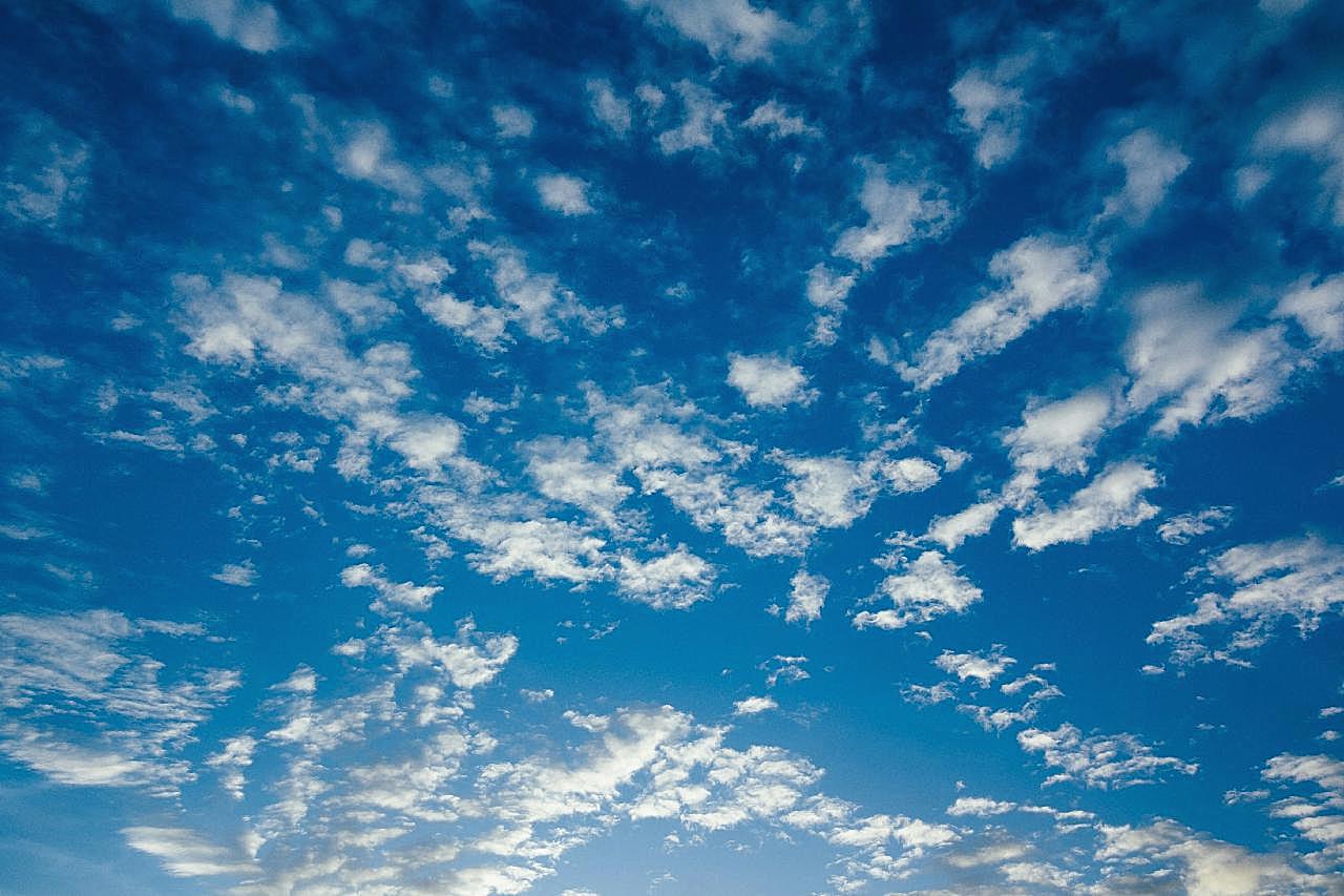 蓝天白云唯美图片天空