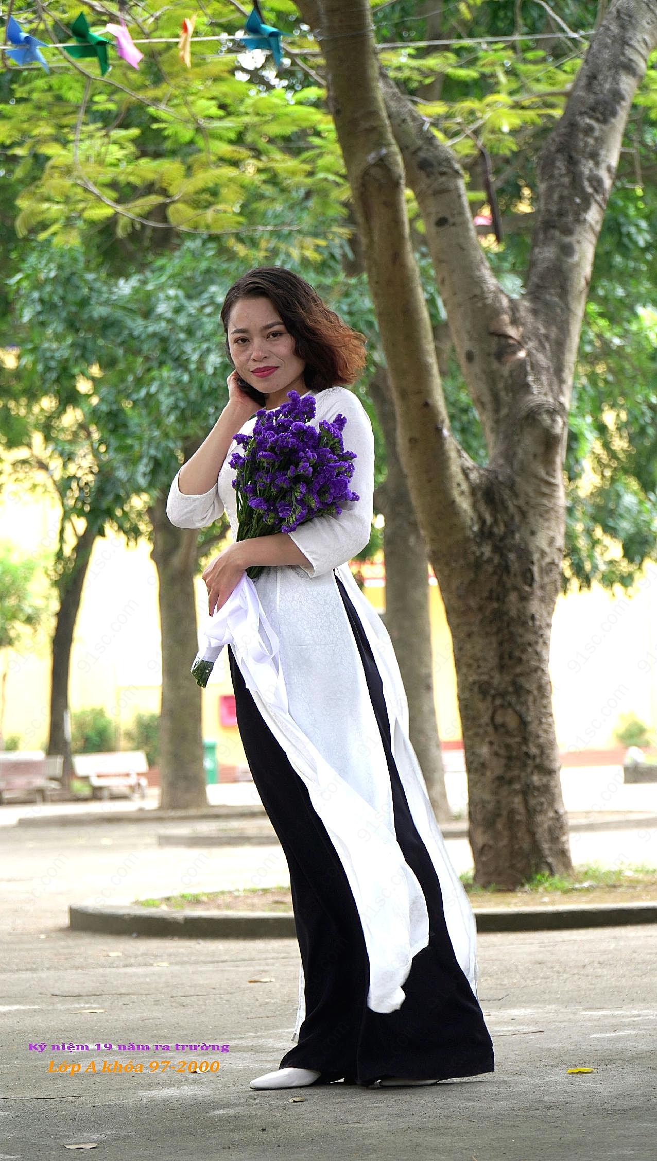 越南服装美女生活照人物