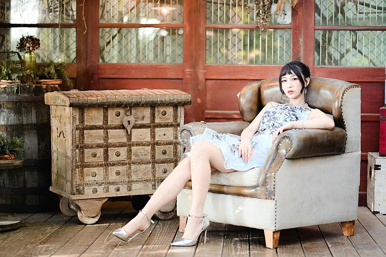 日本美女人体丝袜图片人体艺术