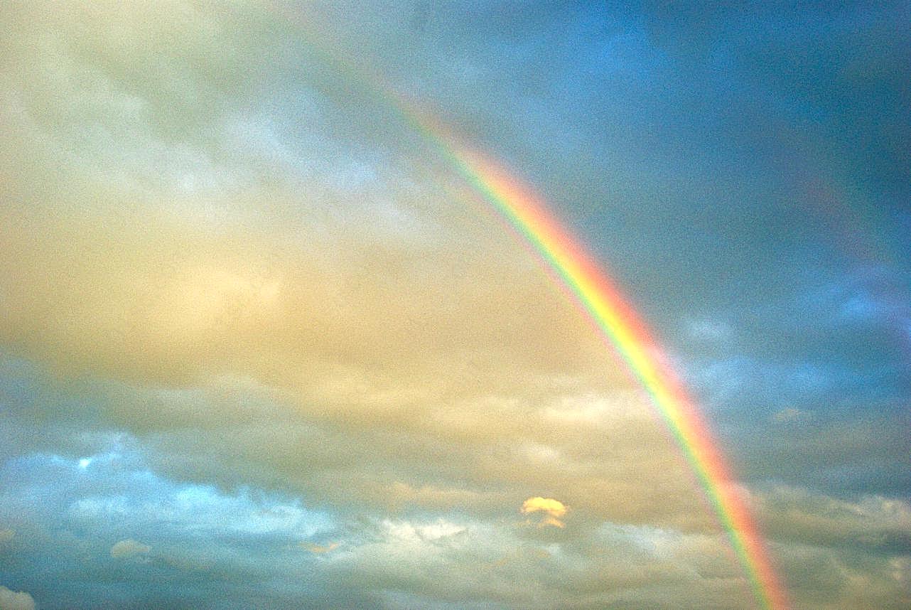七色彩虹图片自然高清