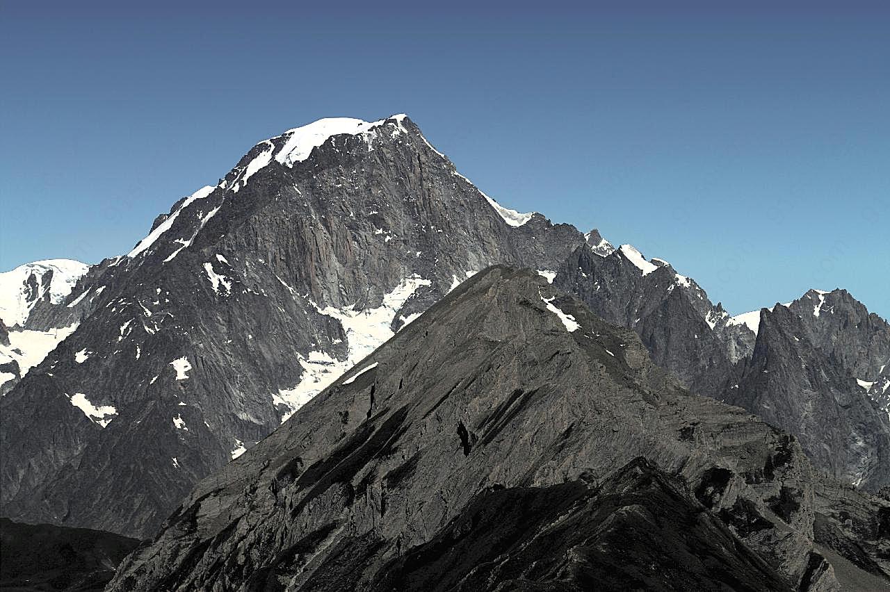 阿尔卑斯山顶雪山图片景观