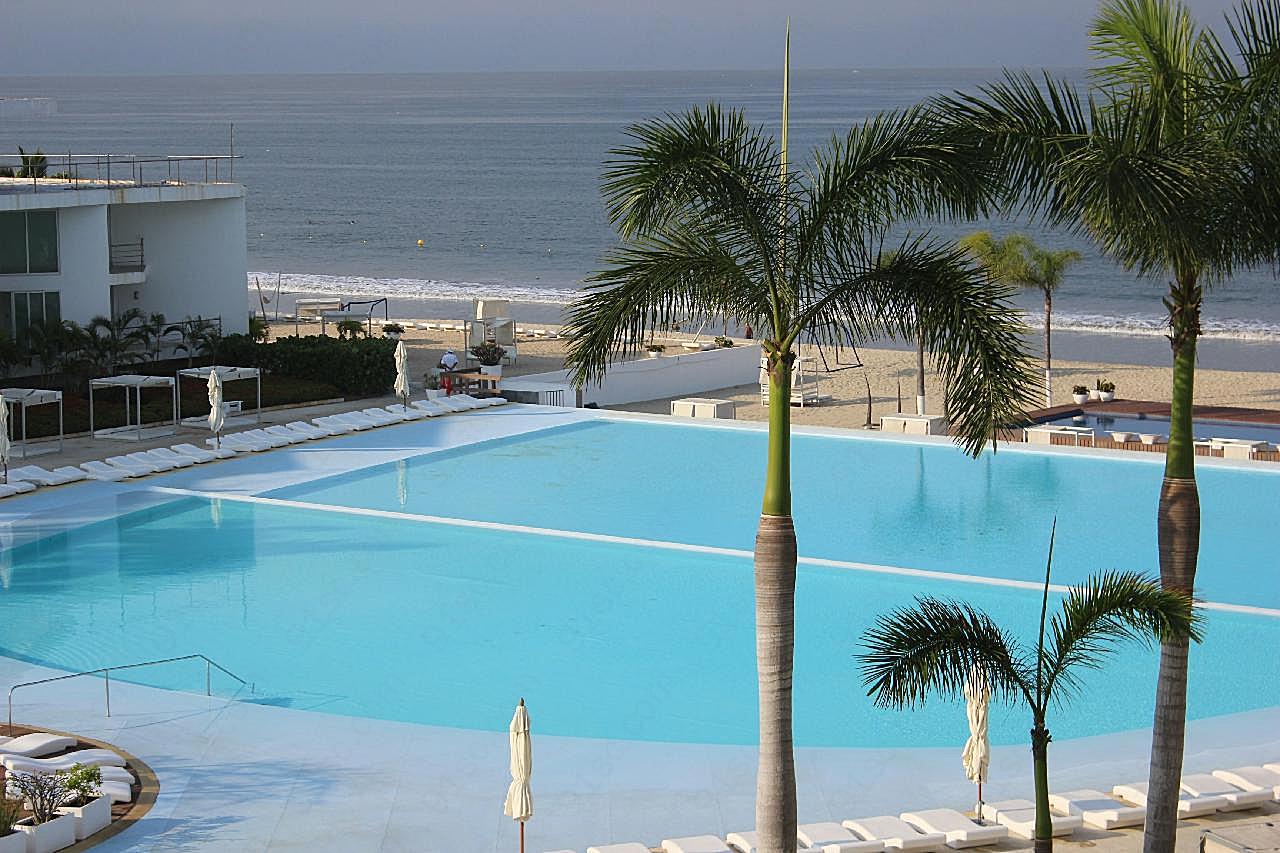 海边度假村游泳池图片现代建筑