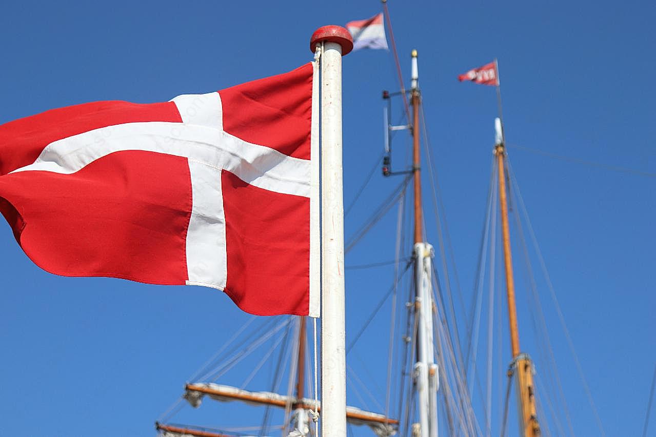 丹麦国旗飘扬图片高清摄影