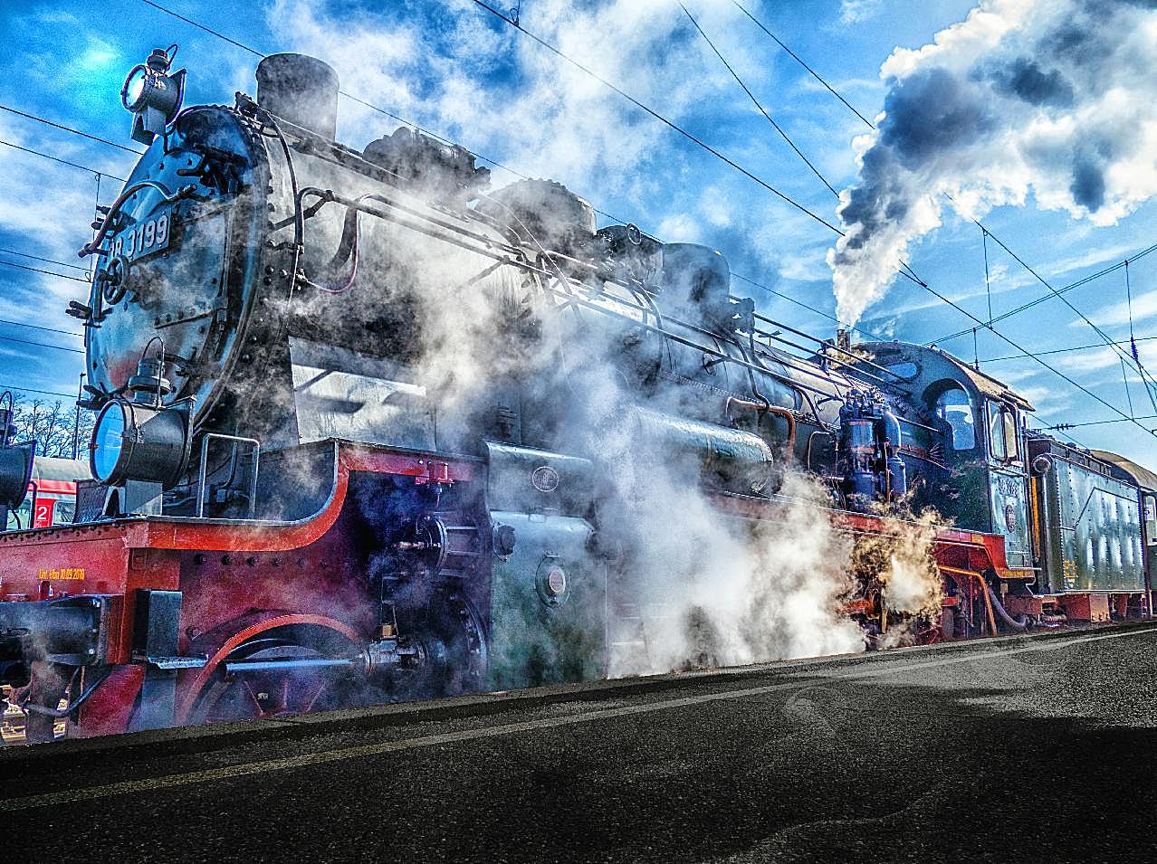 有轨蒸汽机车图片交通摄影