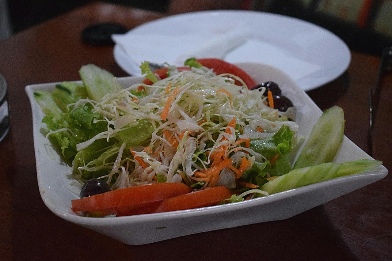 一碗蔬菜沙拉图片美食餐饮