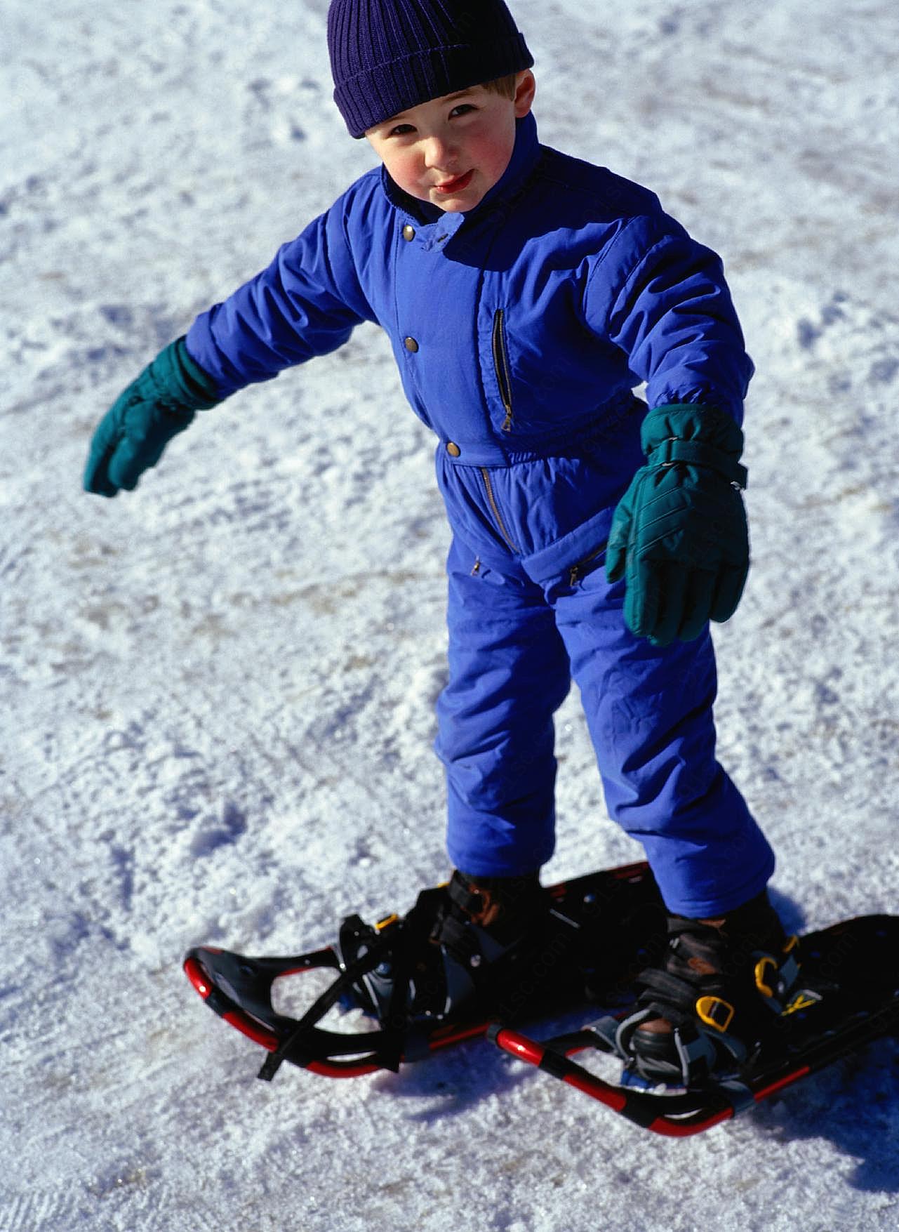 小男孩滑雪图片下载高清摄影