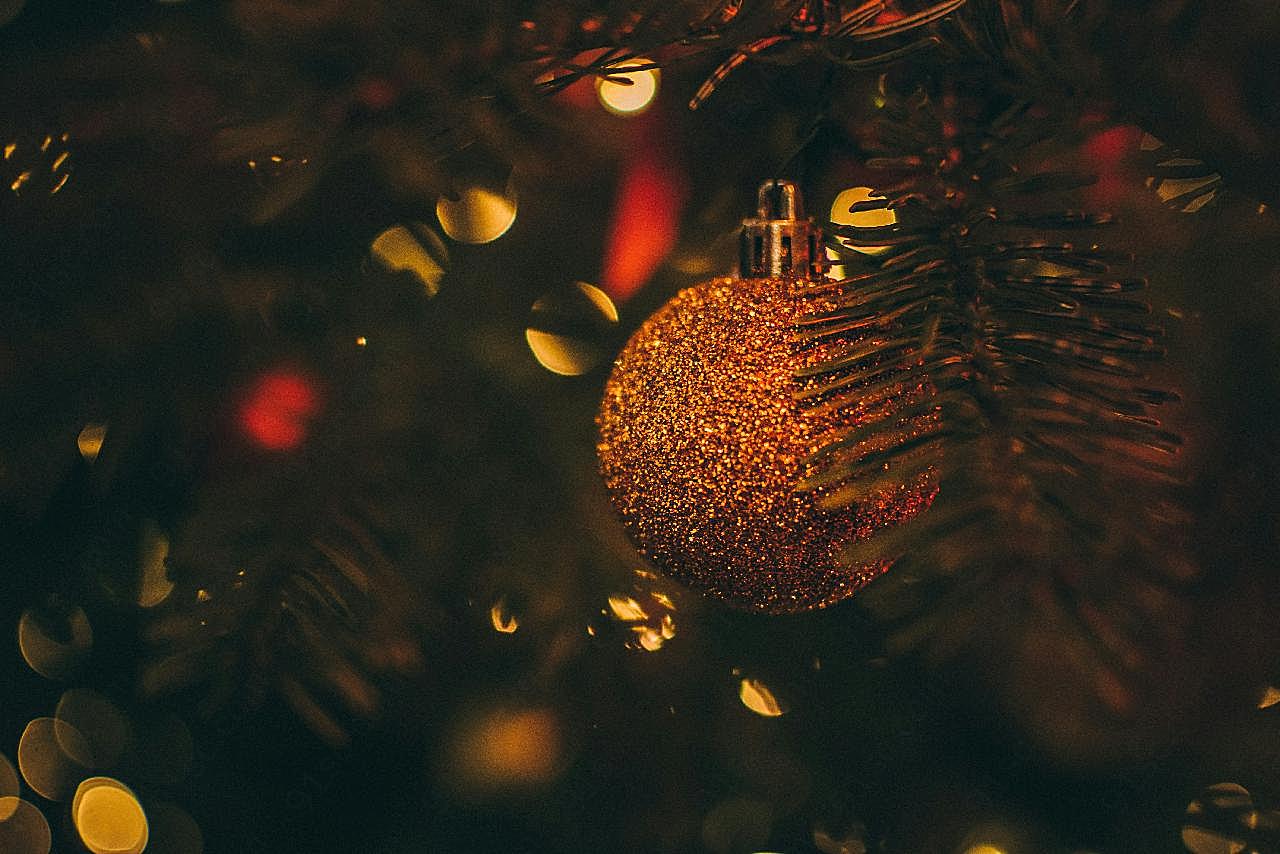 圣诞树彩球图片节日