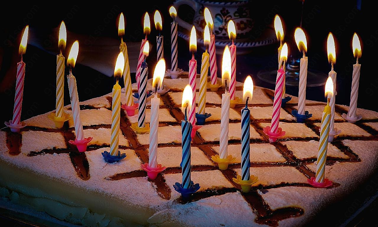 生日蜡烛图片蛋糕