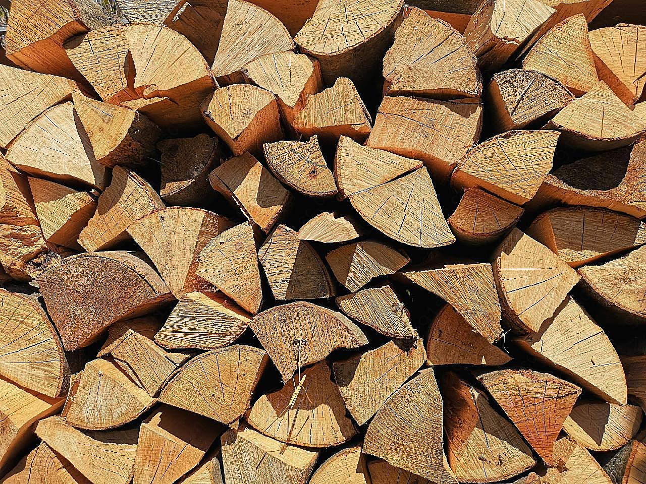 方块木材堆图片自然