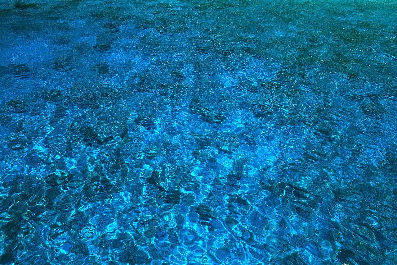 海水清澈见底图片自然摄影