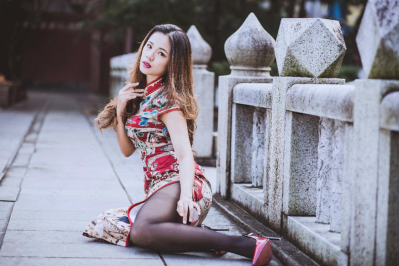 人体大胆写真丝袜美女图片人体艺术