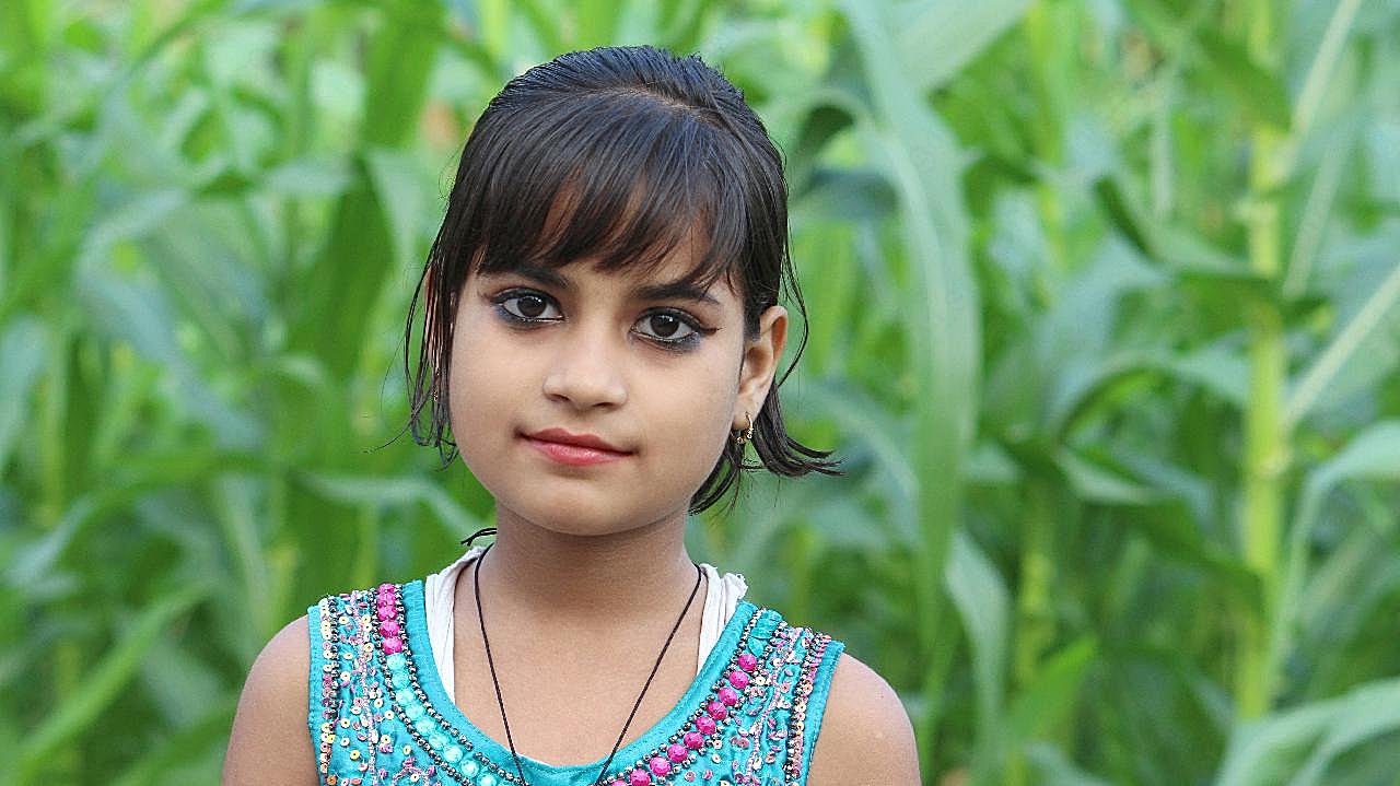 印度女孩头像图片人物摄影