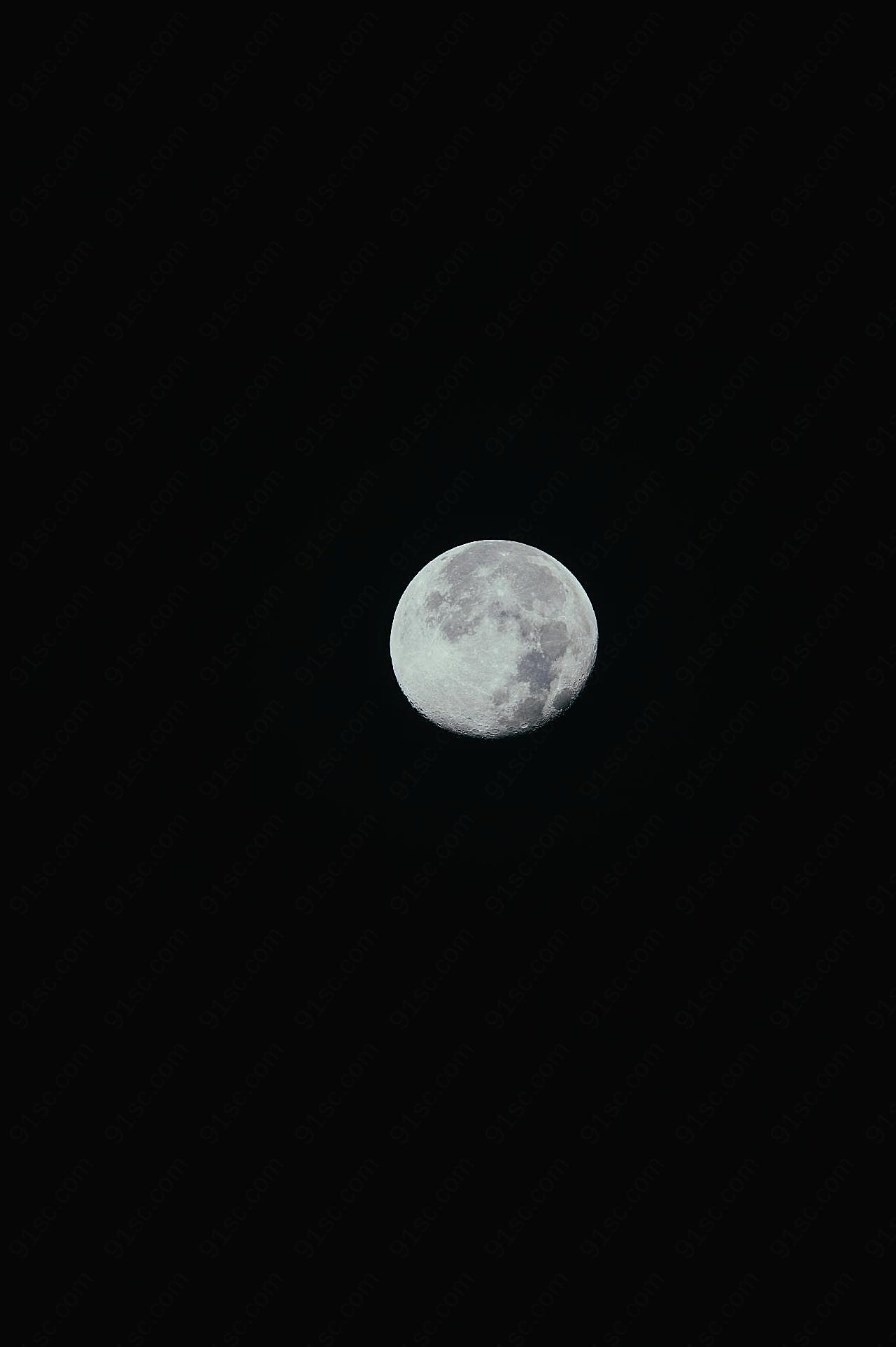 深夜月亮图片天空