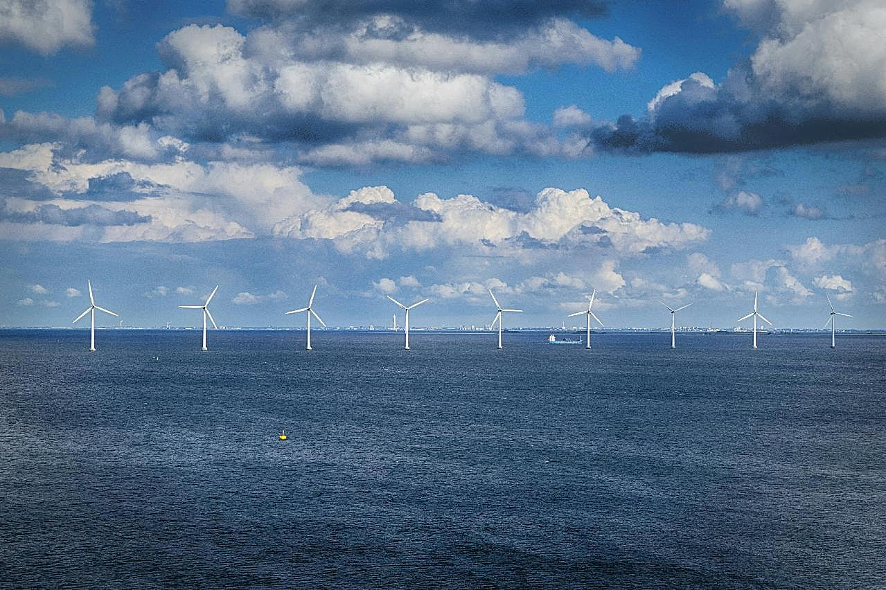 哥本哈根海风车风景图片摄影