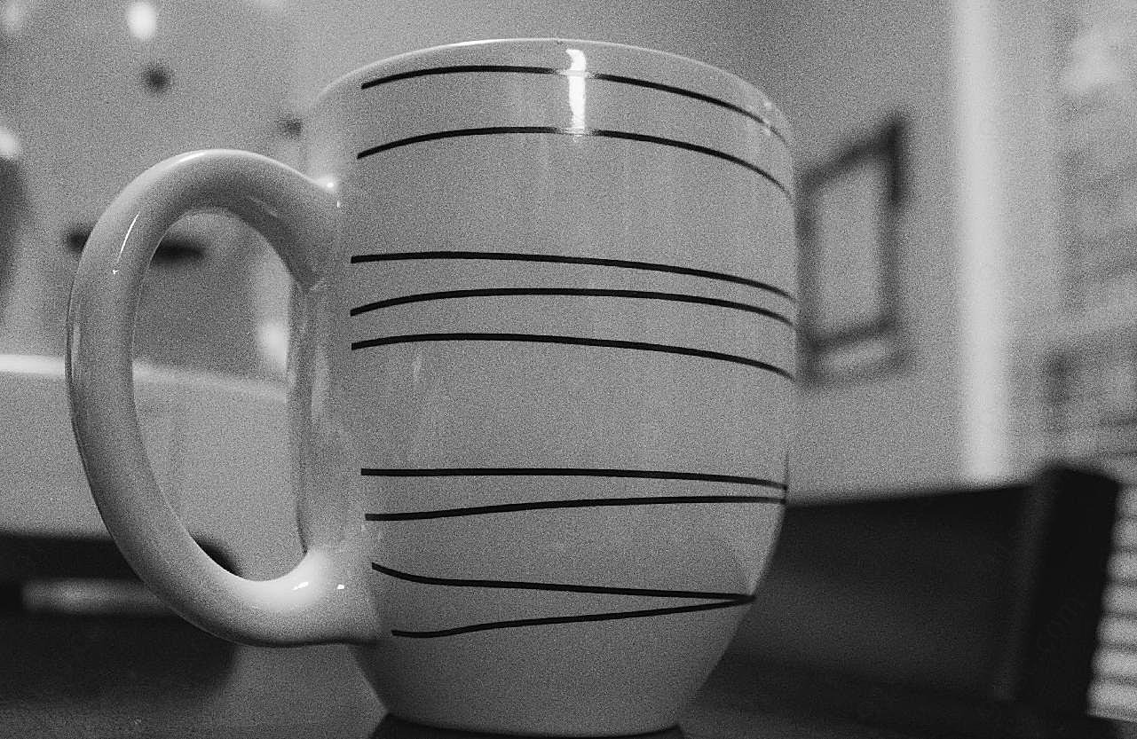 条纹陶瓷咖啡杯图片百科