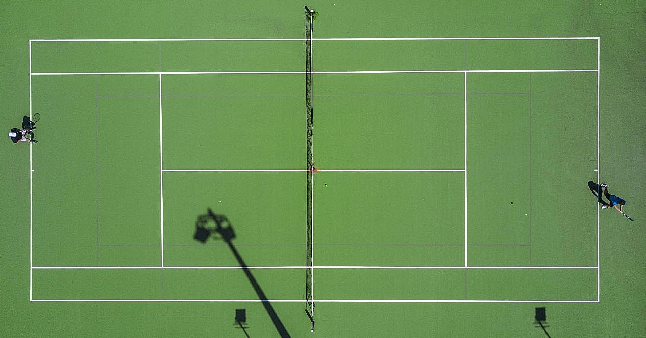 俯拍网球场图片高清摄影