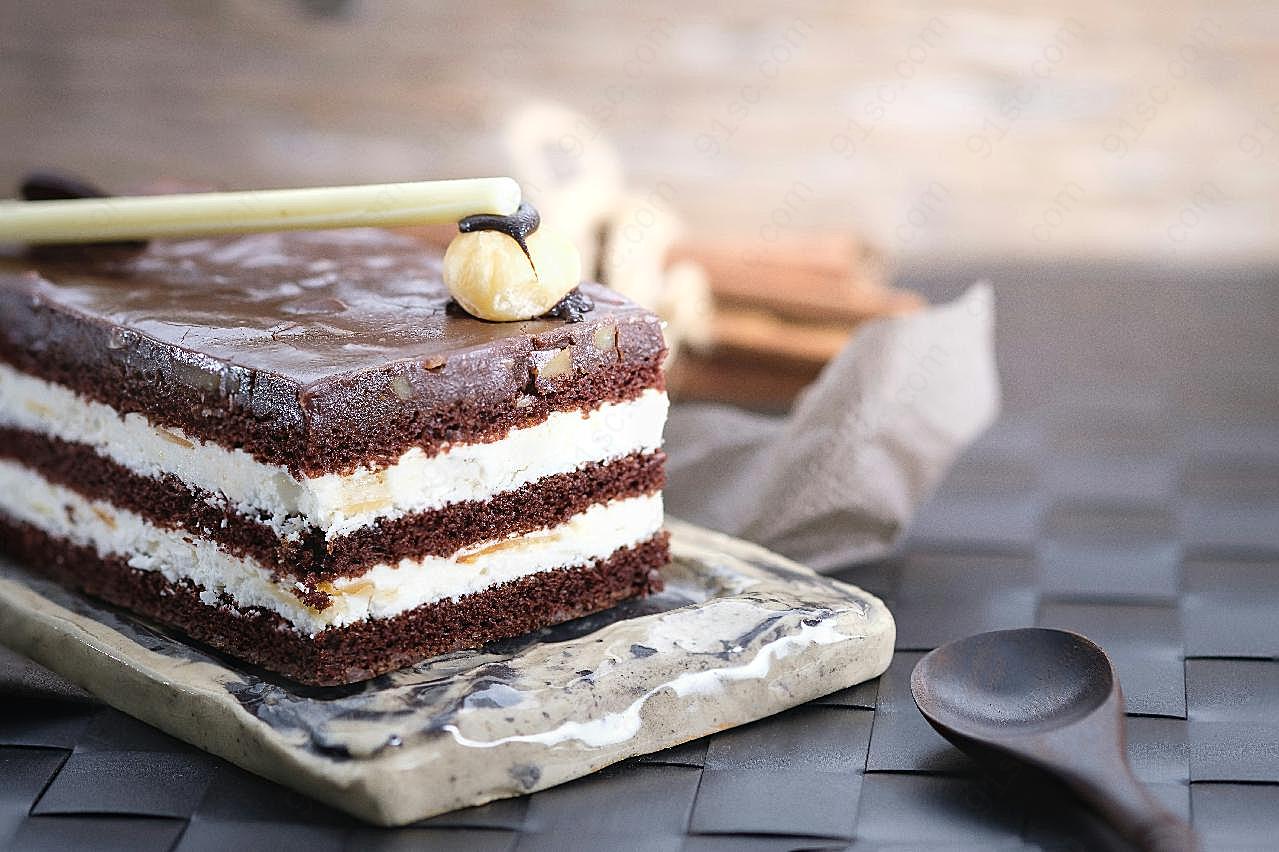 巧克力奶油方块图片蛋糕