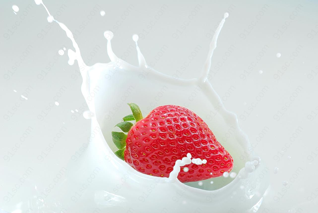 牛奶与草莓高清