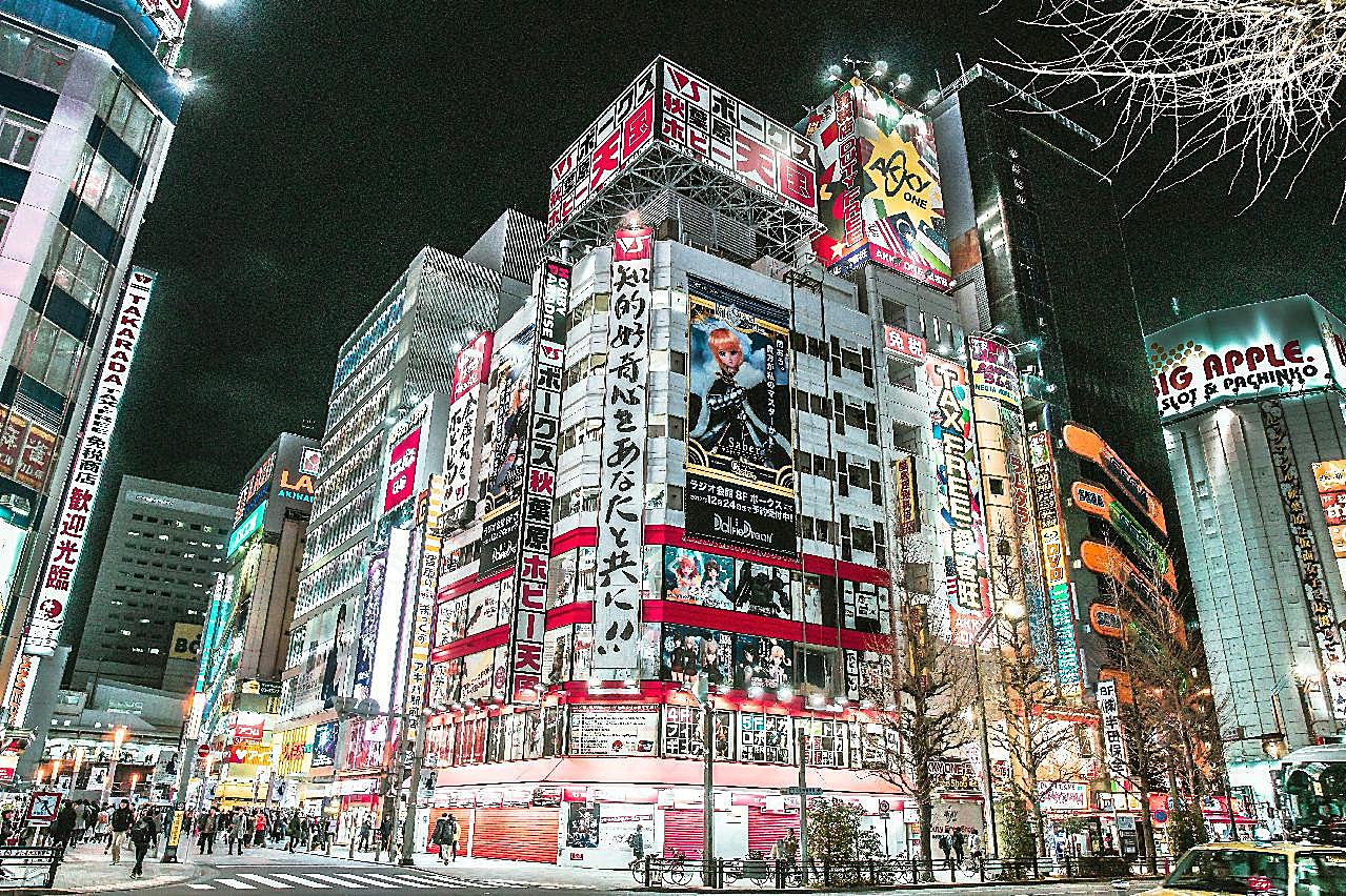 日本繁华商业街图片现代建筑