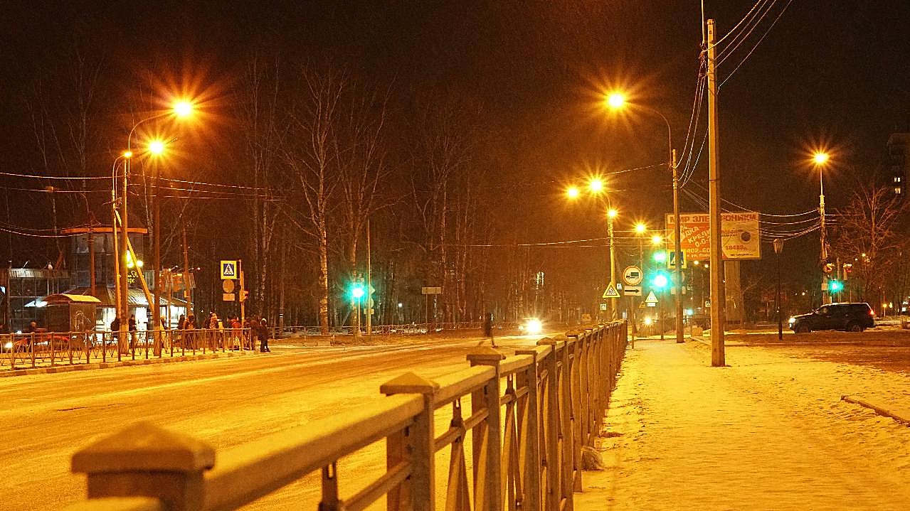 城市路面灯光夜景图片空间高清