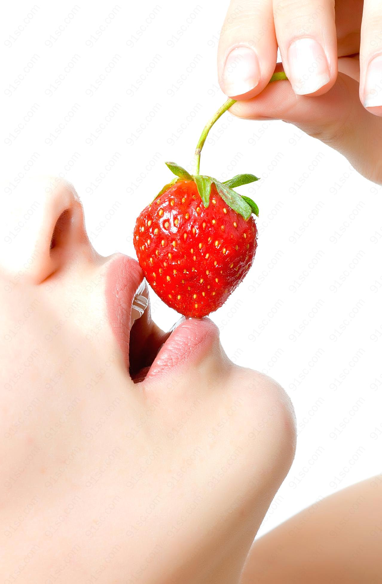 高清草莓下载美女图片