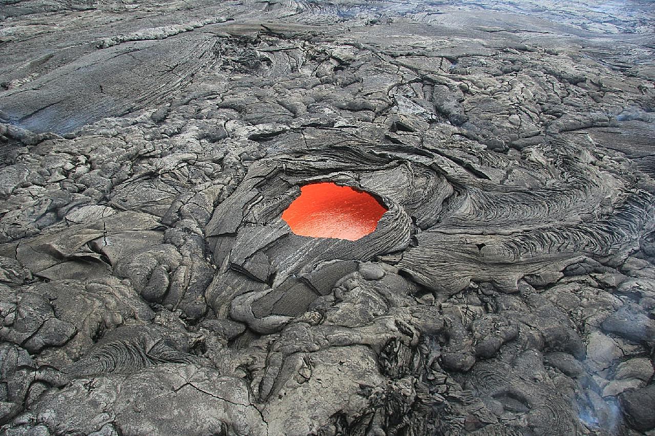 火山口岩浆图片自然风景