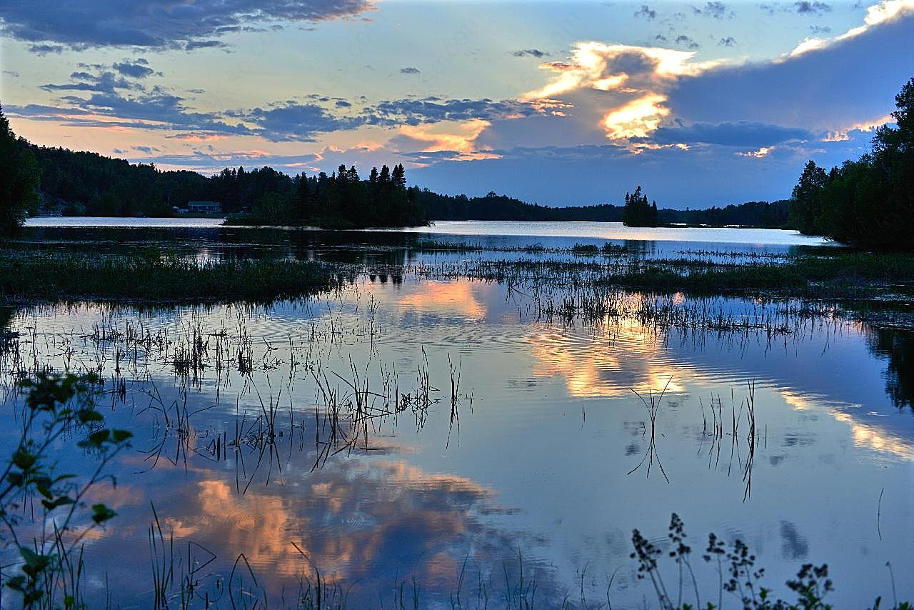 夏季湖泊唯美图片黄昏