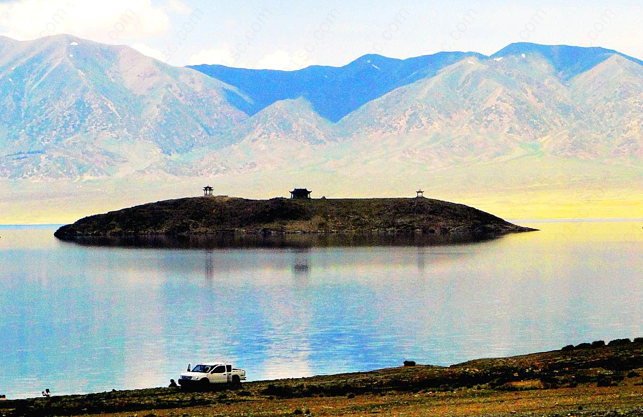 新疆赛里木湖图片湖泊图片