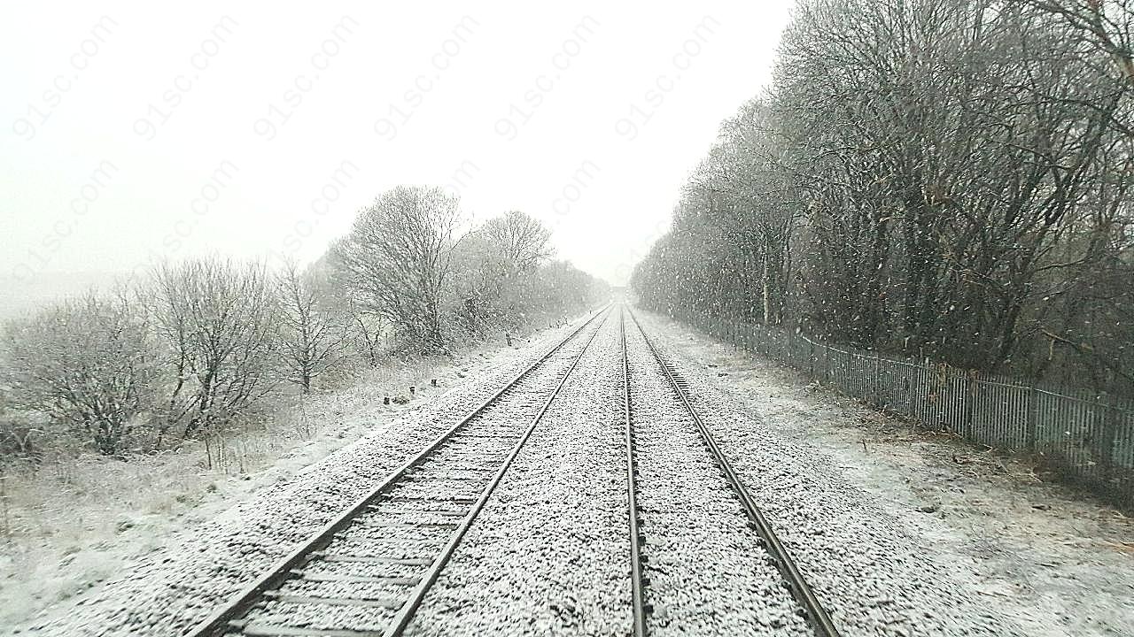 下雪天铁路图片交通摄影