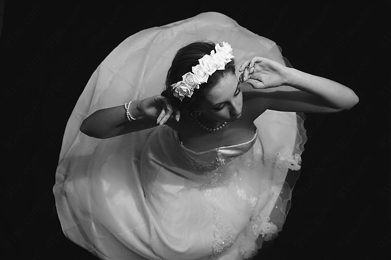 新娘婚纱黑白写真图片摄影